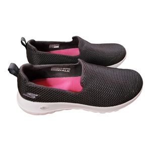 Skechers Womens 5th Gen Go Walk Sz.9 Pre-owned